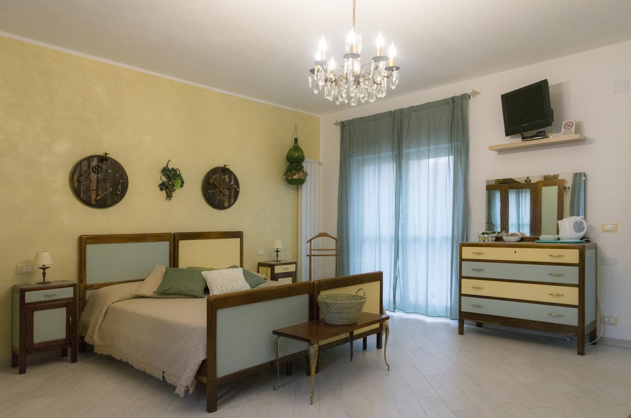 La Terra Di Mingo Bed & Breakfast วาโด ลีกูเร ภายนอก รูปภาพ